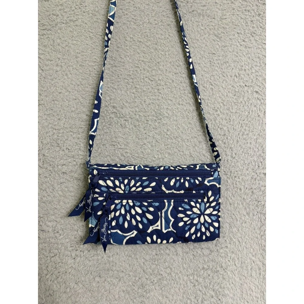Vera Bradley Strap Wallet Petal Splash Crossbody EUC Retired Pattern